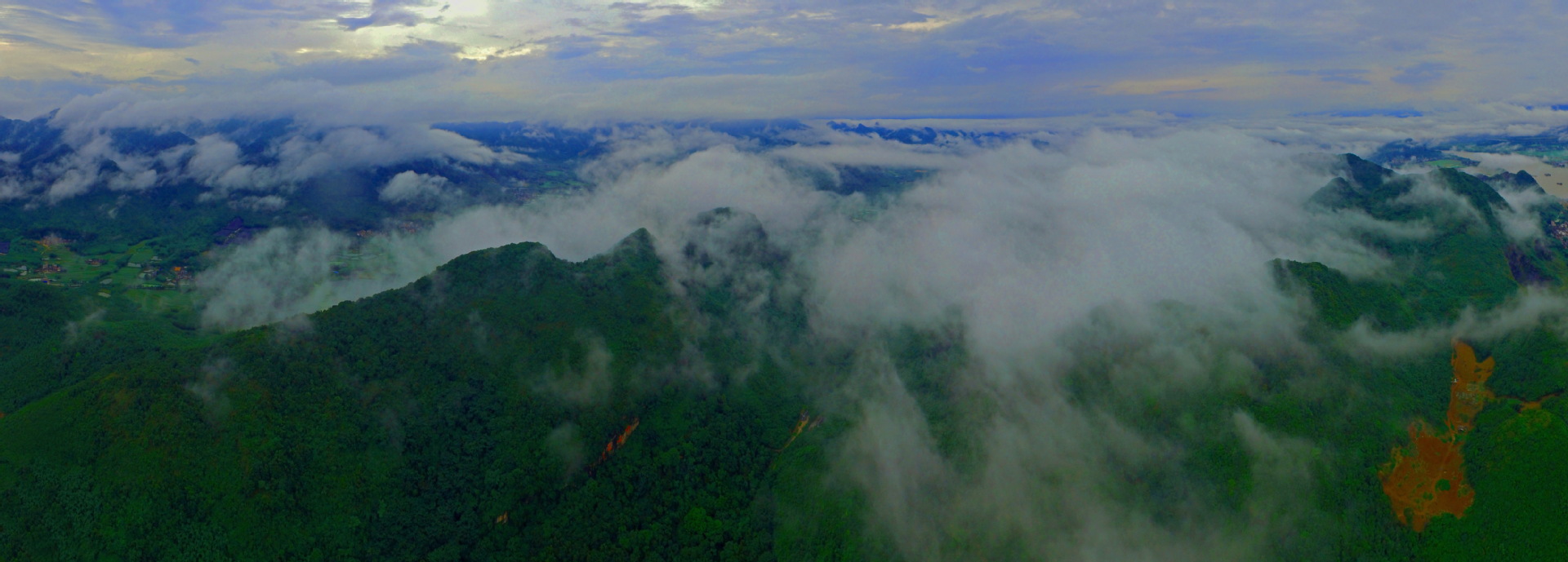 宝晶宫云海1_调整大小