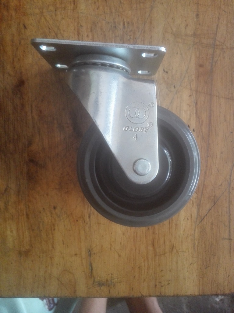 GLOBE 4寸灰色高强度人造胶万向轮