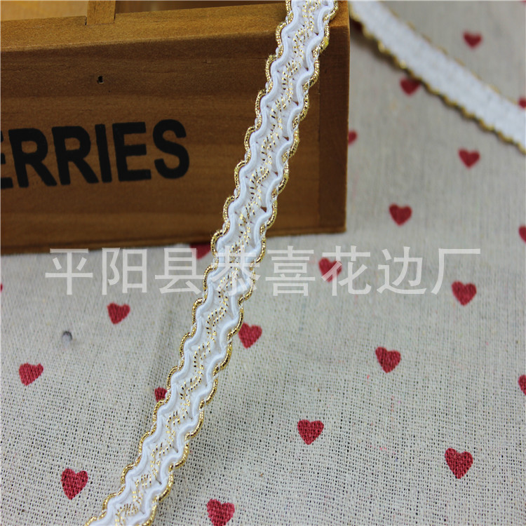 白色金线花边