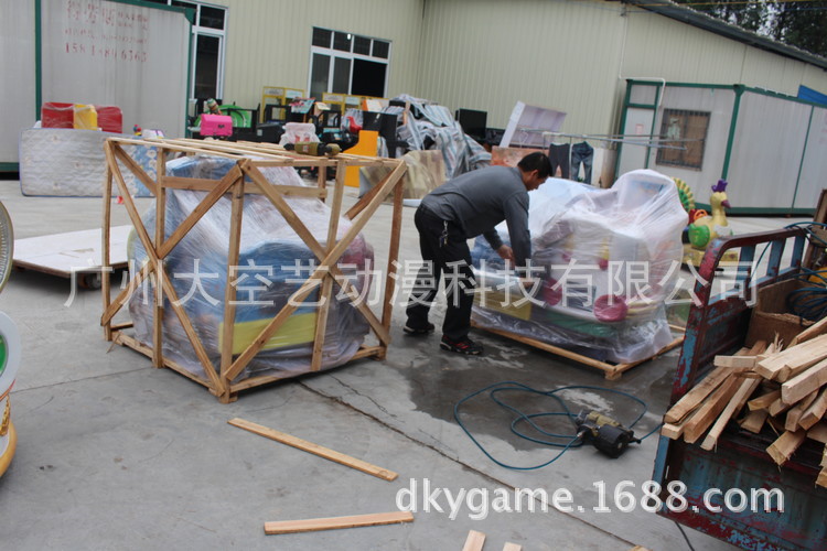 电玩设备-大型旋转木马游乐设备豪华户外3人带