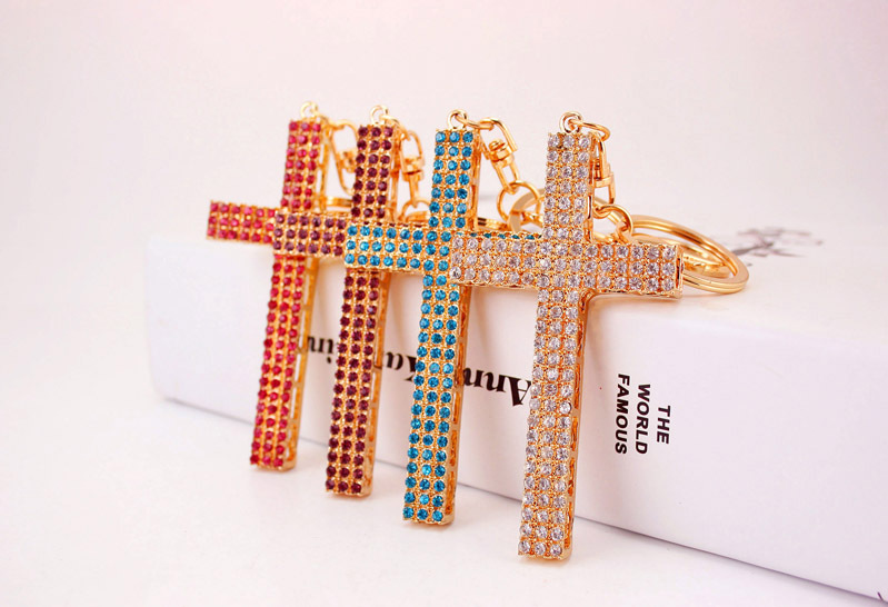 34g Weight Alloy, Metal Material Heart Pattern Men'S Gender White, Pink, Purple, Blue Color Christian Gift Cute Korean Car Pendant Full Diamond Cross Keychain 2