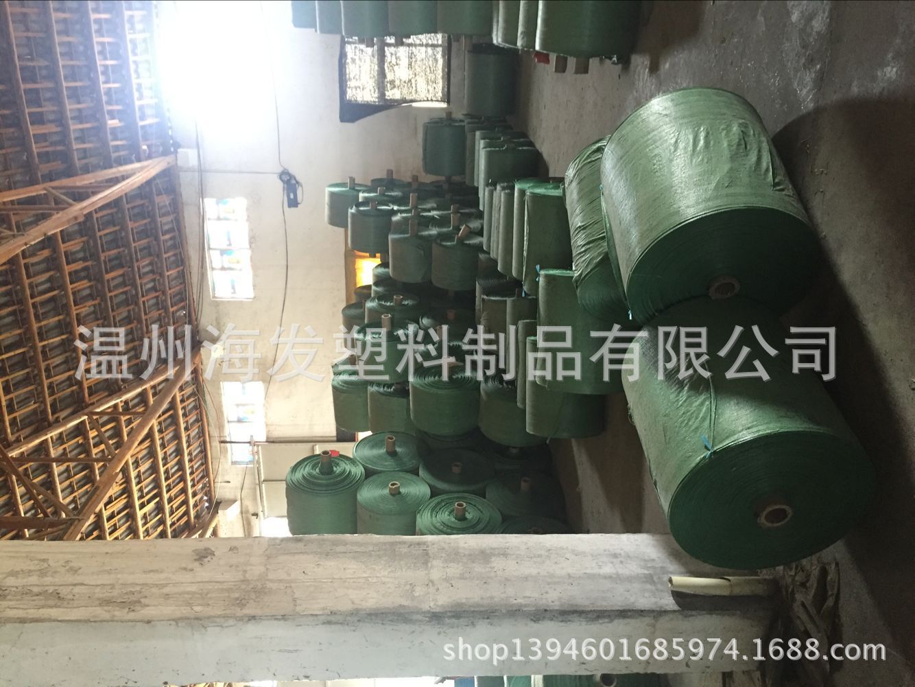 供应多规格绿色蛇皮袋塑料编织袋编织筒料