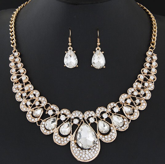 Elegant fashionable accessory
