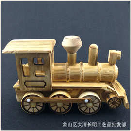 新款厂家直供木质工艺品摆件木制火车汽车模型儿童玩具车