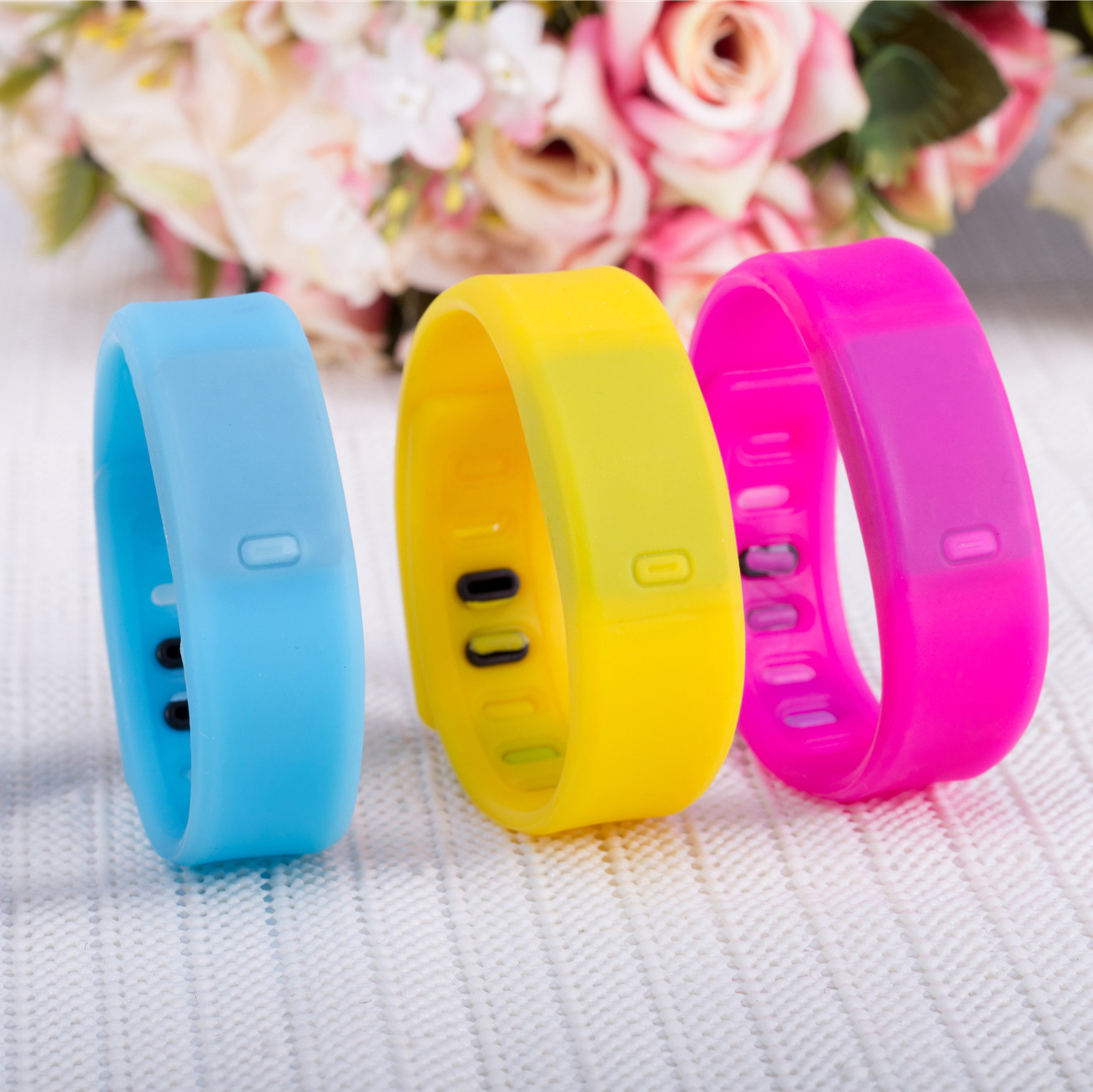 外贸热销简约电子表 硅胶时尚礼品表现货批发 硅胶LED电子手环表|ru