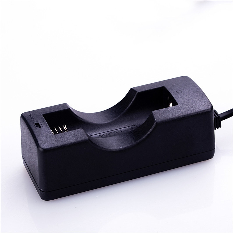 18650锂电池充电器单槽 26650 18650充电器 手电筒座充 恒压恒流