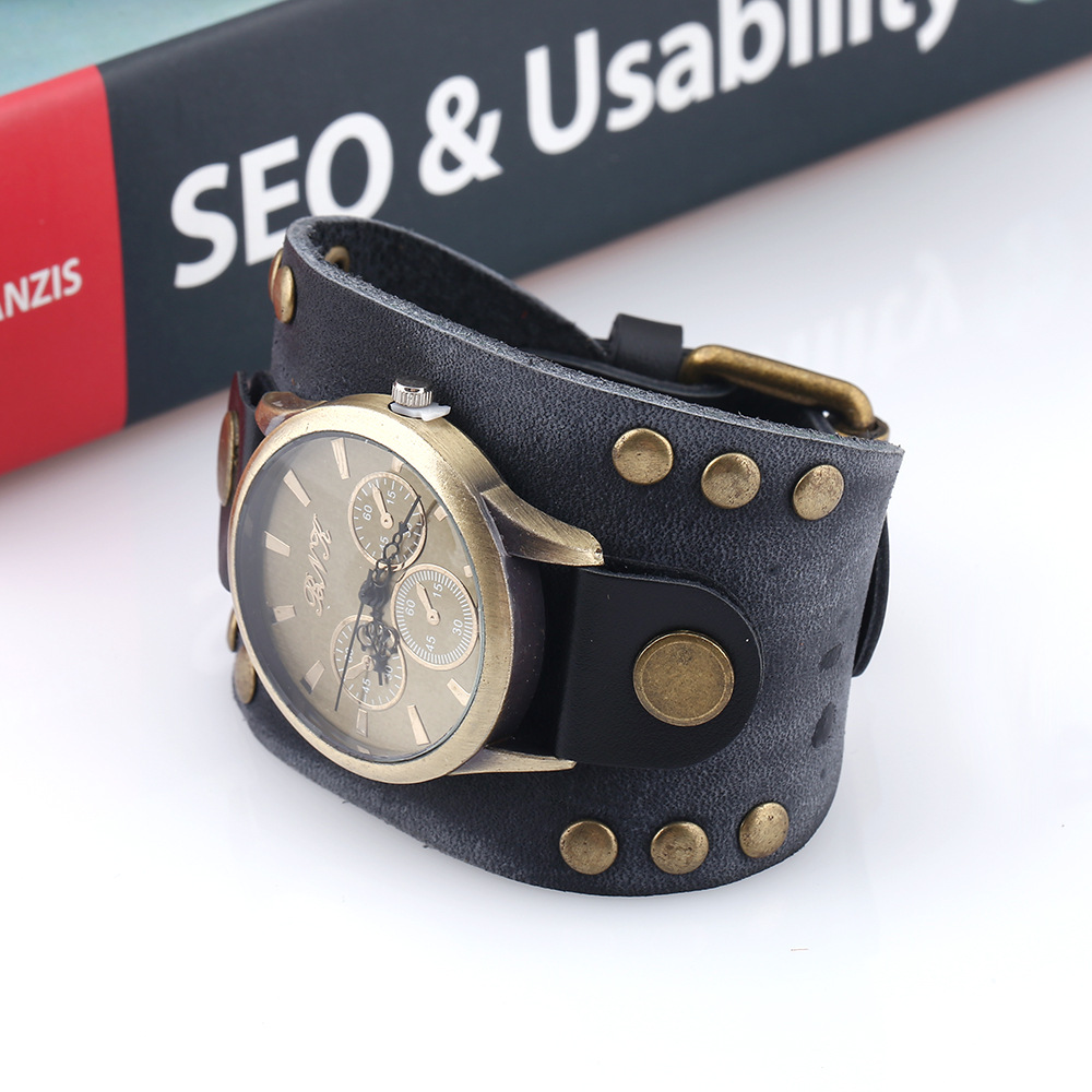 Punk Vintage Leather Bracelet Watch display picture 4