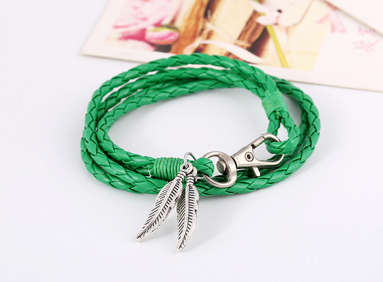 Fashion New Hand-woven Ethnic Leather Bracelet display picture 2