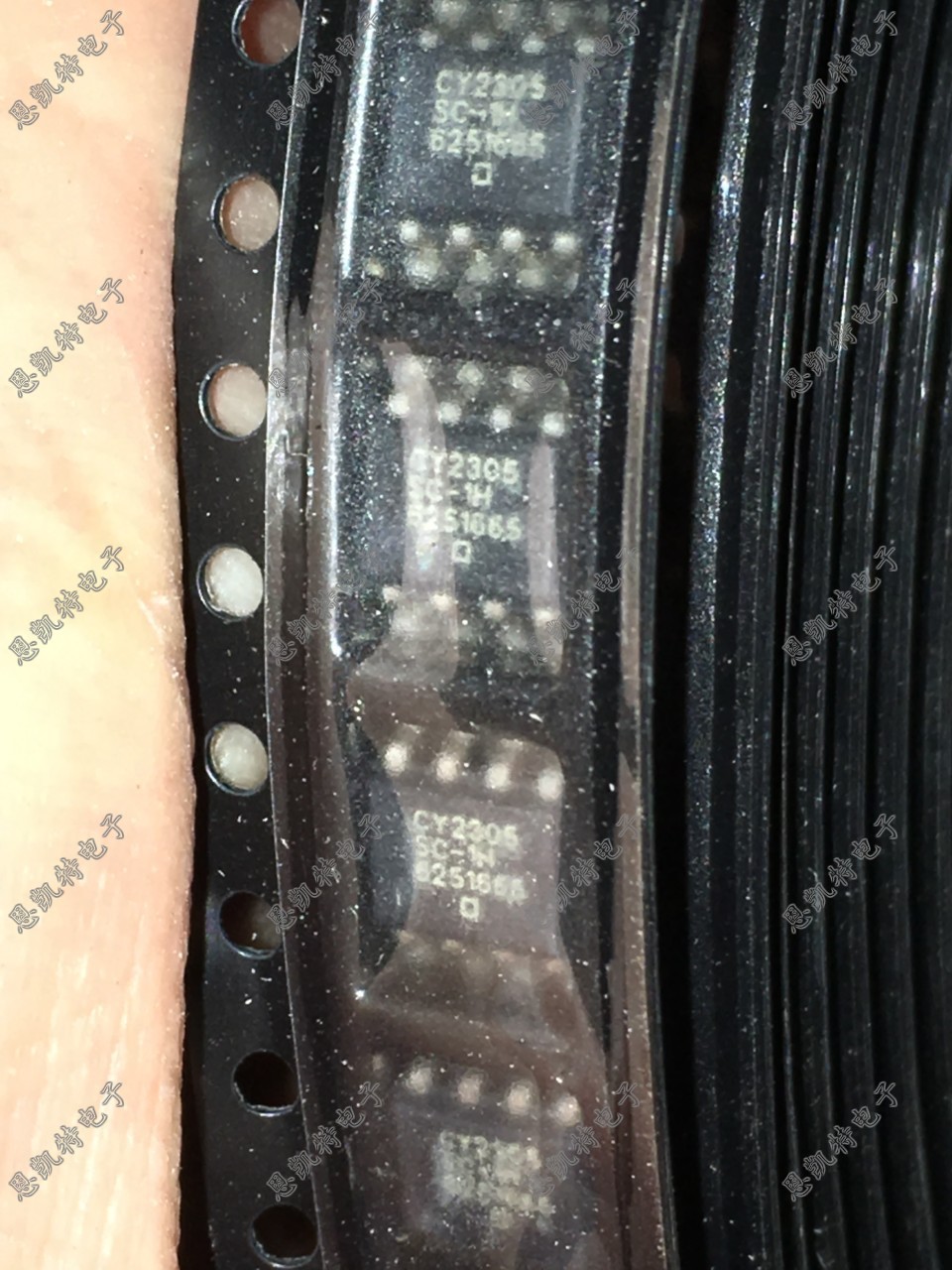 供应集成电路芯片CY2305SC-1HT  SOP8  CY2305 原装正品