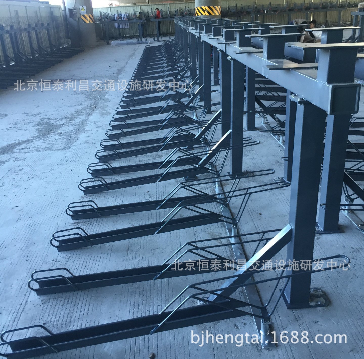 立体自行车停车架北京恒泰供应自行车停放架