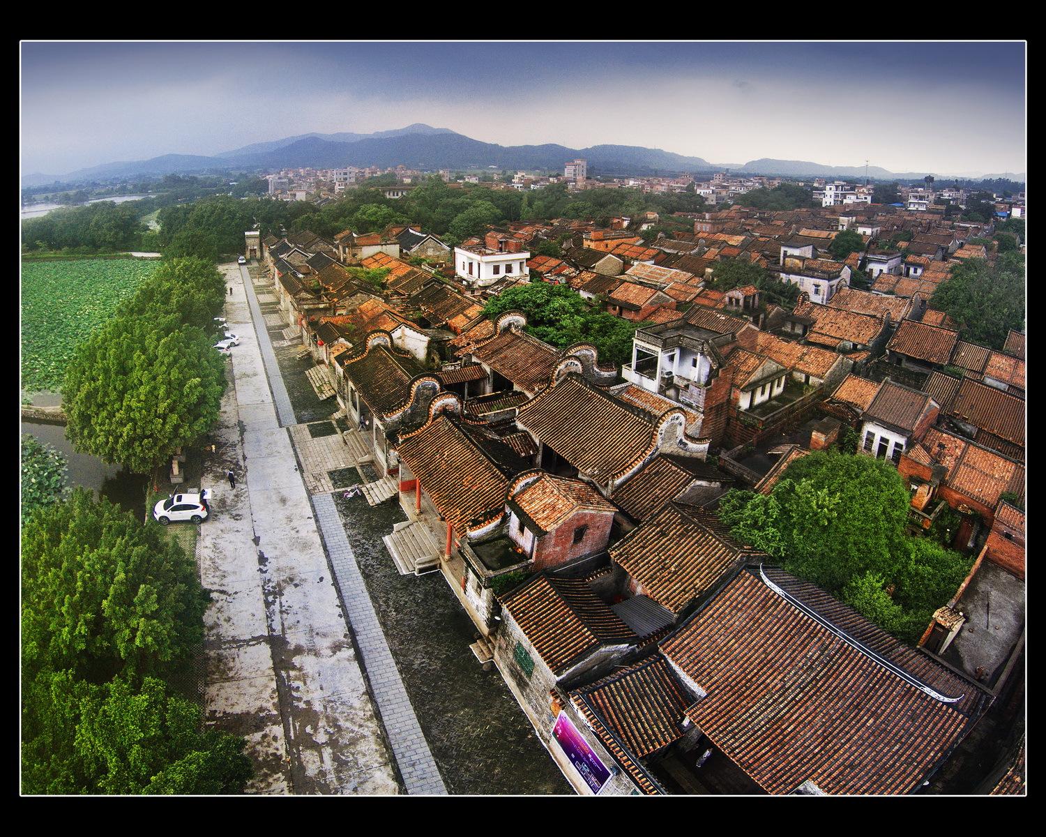 DJI00430_A(8R)标题：炭步塱头村祠堂群  拍摄时