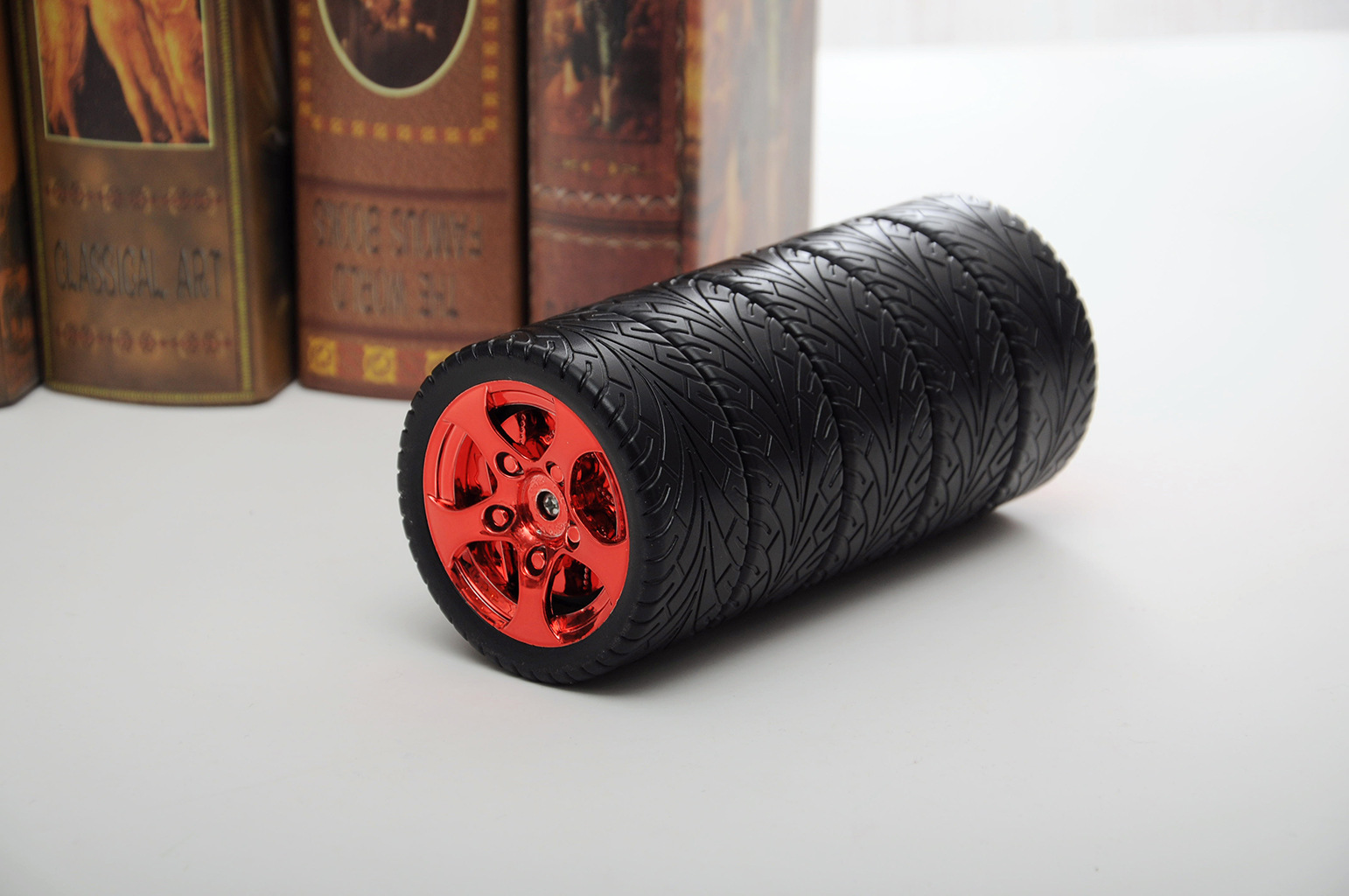 Fabricante al por mayor de vasos creativos para neumáticos de coche con revestimiento de acero inoxidable 304, material de calidad alimentaria, se puede imprimir con publicidad