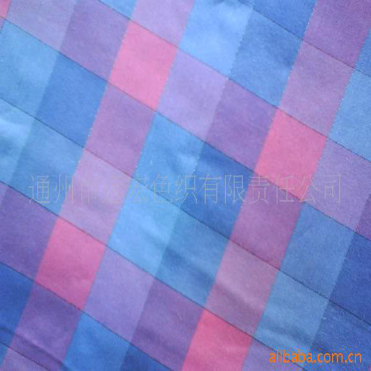 供应色织提花布面料 涤棉色织布 剪花色织布