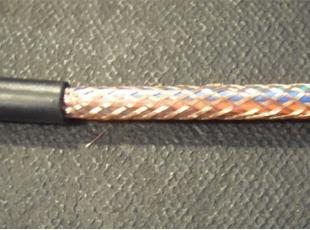 屏蔽铠装控制电缆KVVP22-0.45/0.75KV-37*1.0MM2