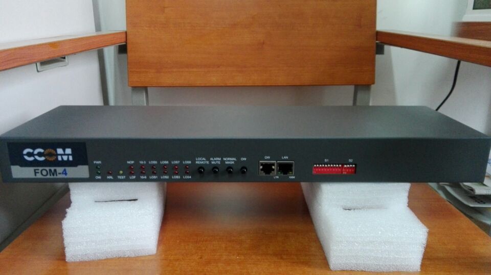 CCOM FOM-4M/UB/AC光端机