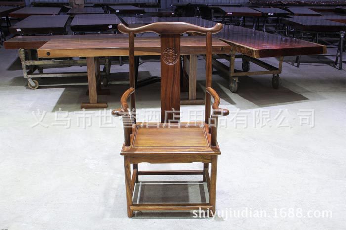 2747440012_311641407