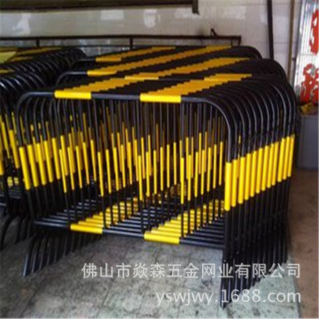 铁马护栏-交通*临边移动护栏 黑黄临时道路施工隔离栏定做