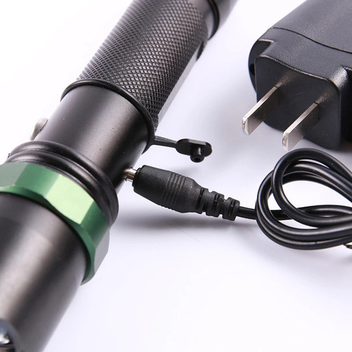 Xinste flashlight strong light rechargeable aluminum alloy 3-speed focusing multi-function car safety hammer flashlight wholesale