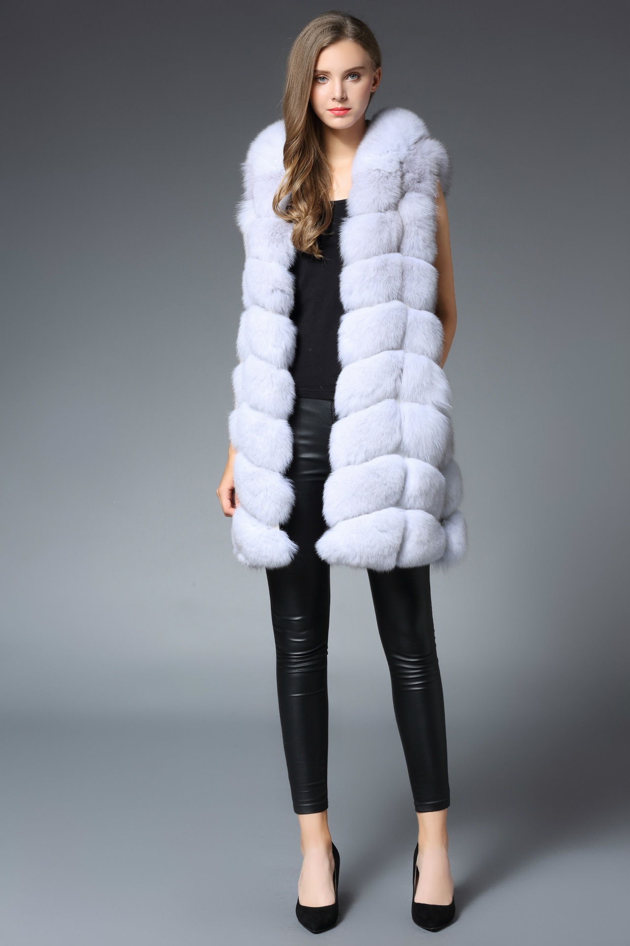 海宁皮草 批发狐狸毛女款马甲 皮草外套女 带帽款狐狸马甲