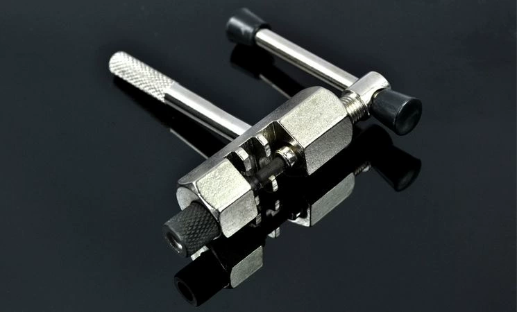Chain cutter, chain squeezer, bike