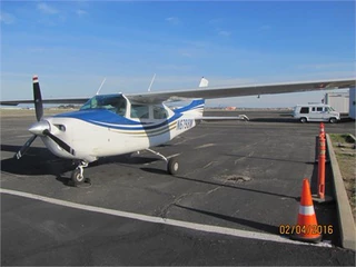 私人飞机 1977架Cessna Turbo 210m 固定翼飞机