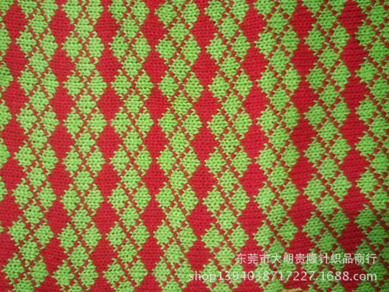 Knitted accessories, polyester