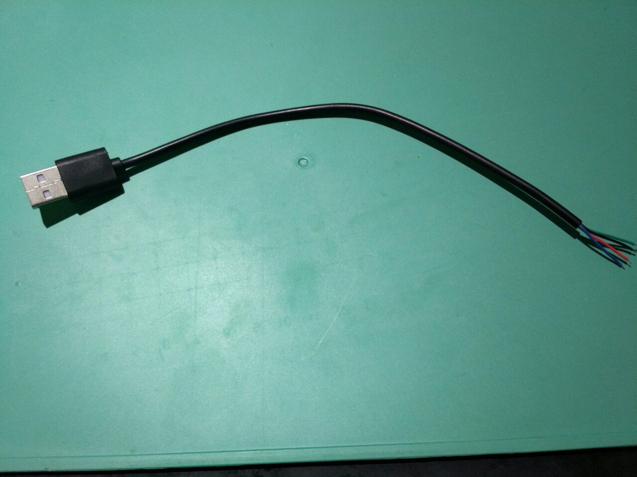 厂家直销专业研发RGB灯饰连接线USBAM单边接头长度240