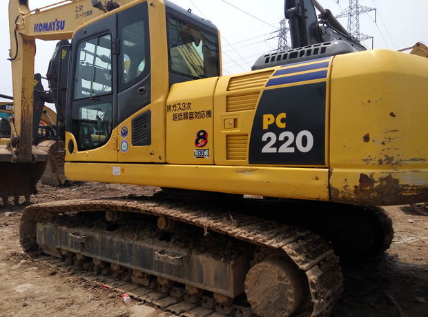 纯进口小松200挖掘机转让