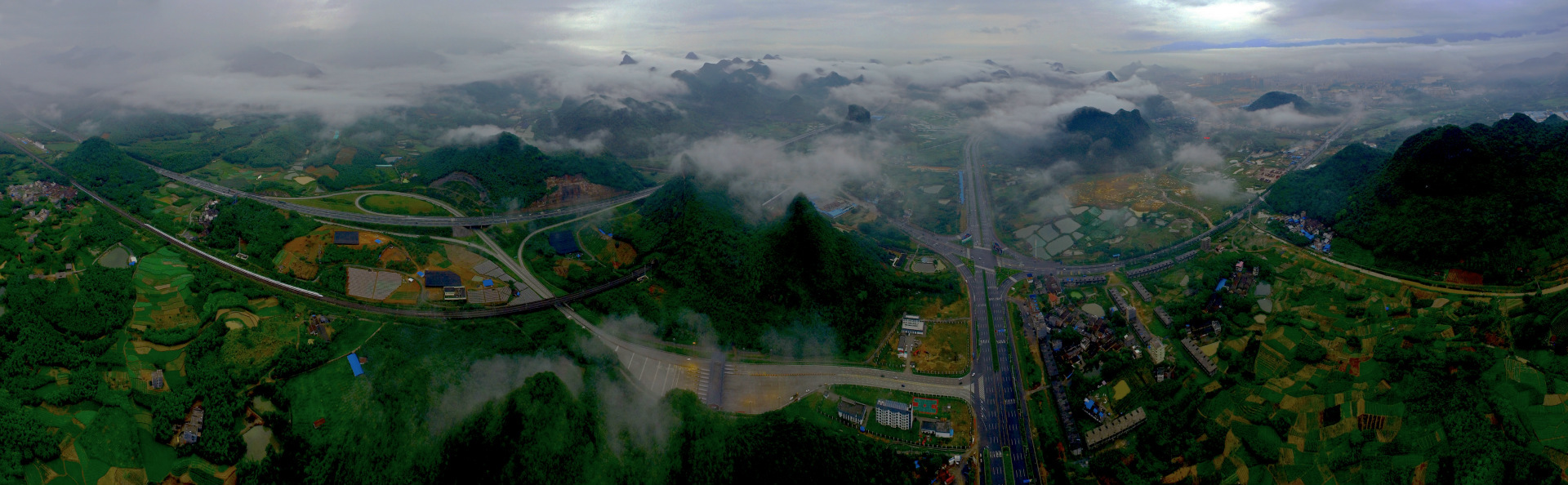 大景色大通途  广乐高速英德段_调整大小