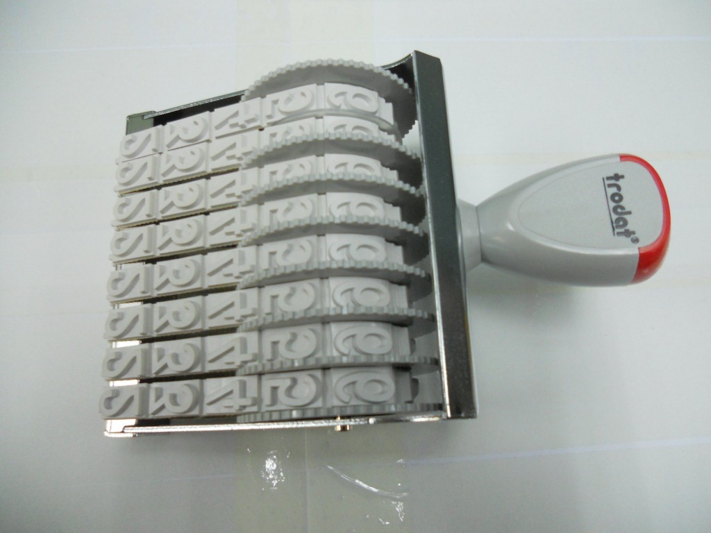 ��Ʒ׿��15158Gӡ�� �ָ�15MM 8λ����ӡ�� Trodat �ɵ������� 