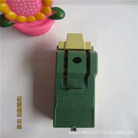 灯头、灯座;接线插座;电源插头