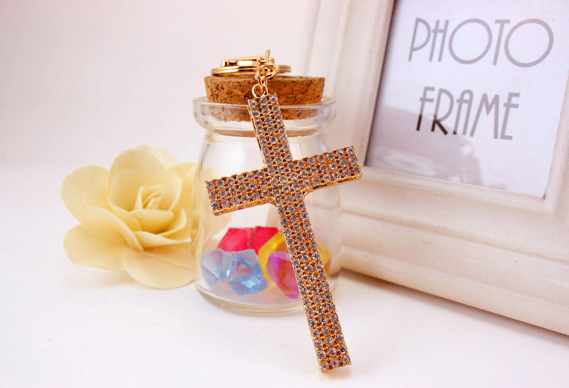 34g Weight Alloy, Metal Material Heart Pattern Men'S Gender White, Pink, Purple, Blue Color Christian Gift Cute Korean Car Pendant Full Diamond Cross Keychain 14