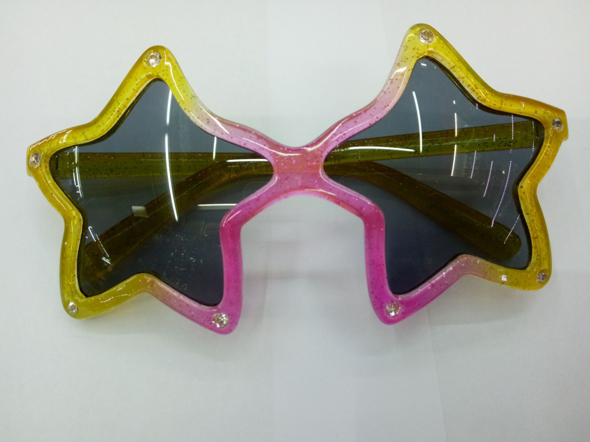 F1B676A44EC6DAE0B6DF94744CBC85