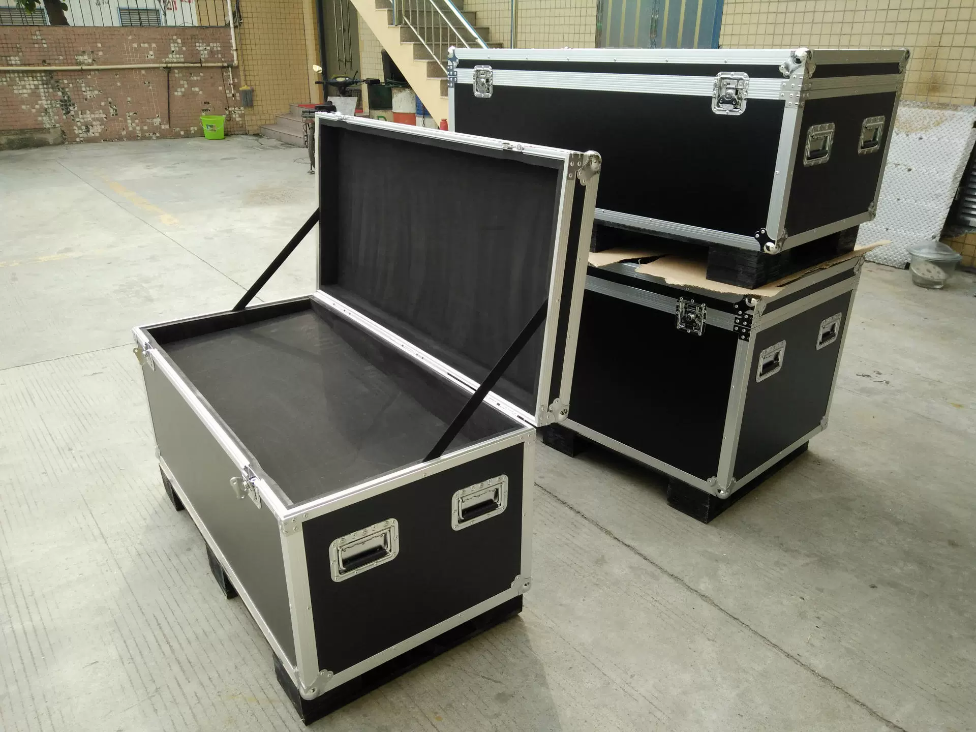 Производители кейсов для полетов Guiyang могут быть изготовлены по индивидуальному заказу с коробкой для инструментов и оборудования. Чемодан для полета доступны в различных стилях.