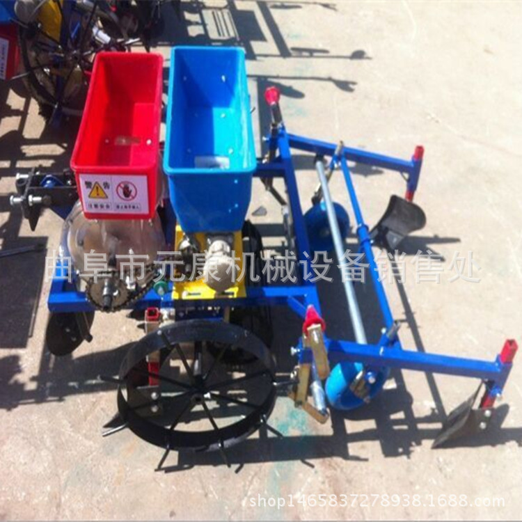 晋城 四轮带的覆膜机 多功能播种覆膜机厂家