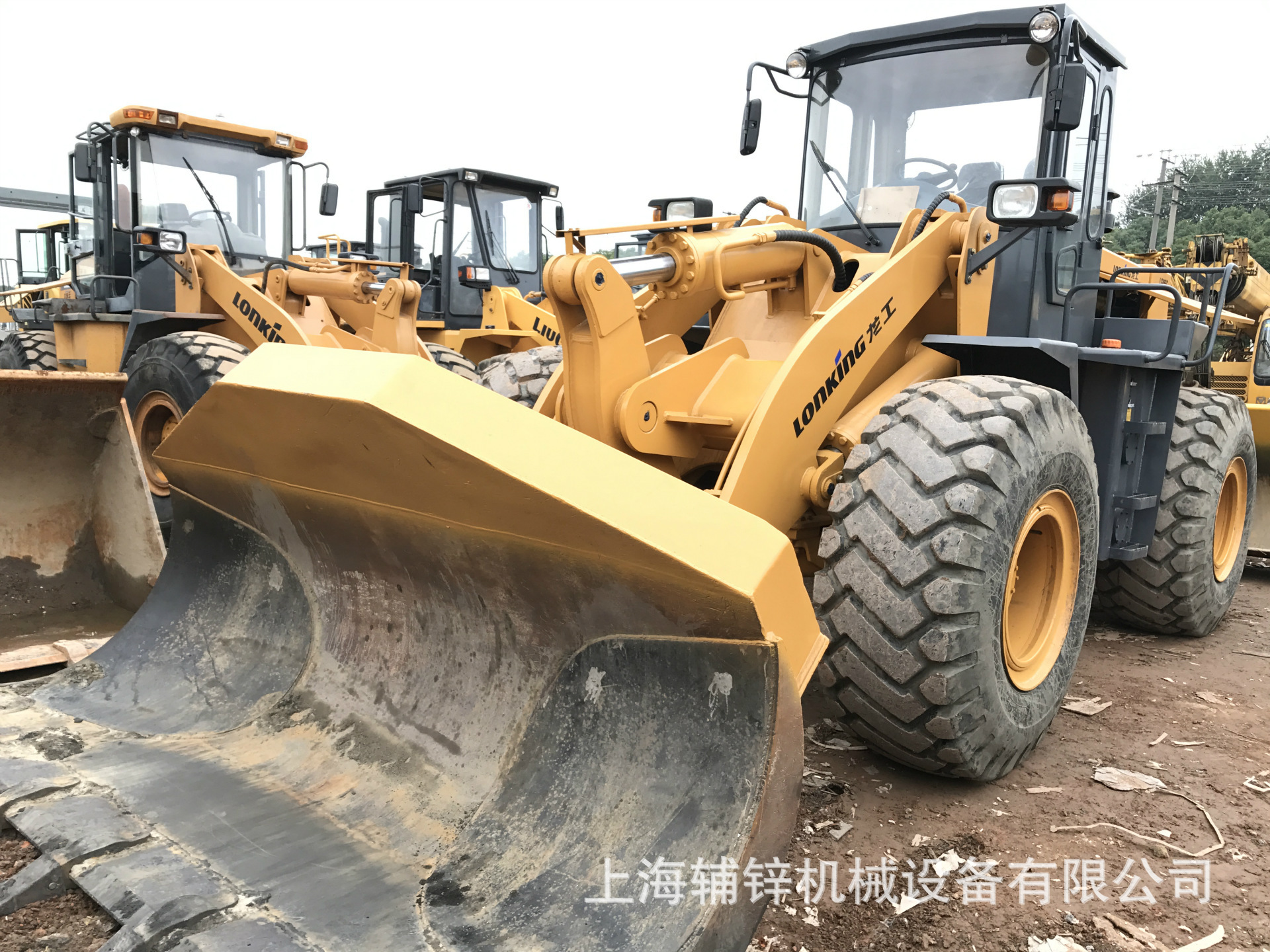 供应龙工LG855D侧翻装载机，2017年出厂