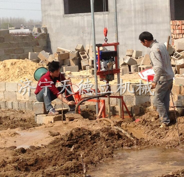 小型水井鉆機(jī)使用