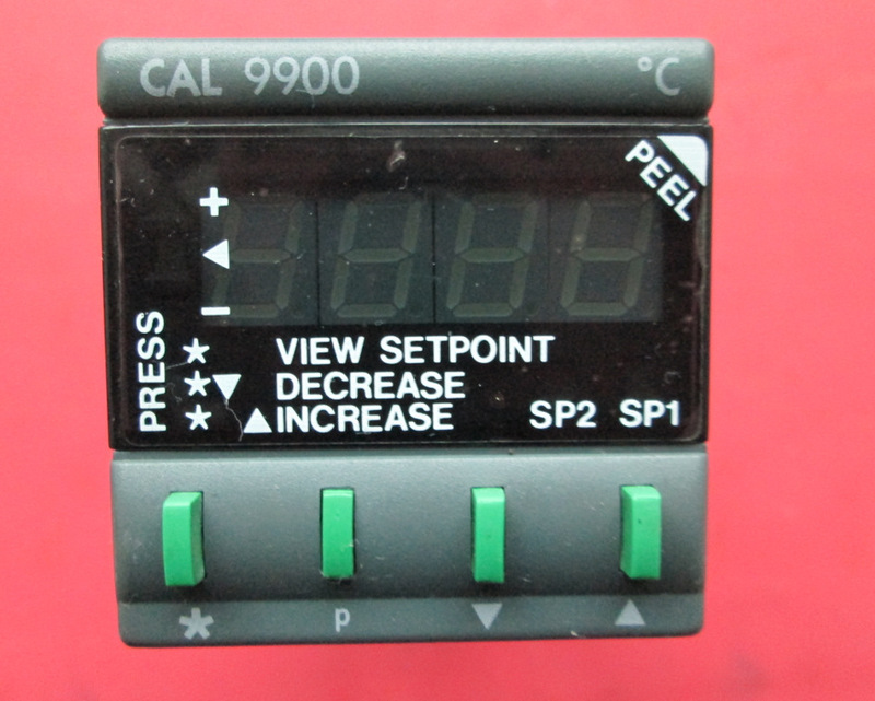 Digital Temperature Controller CAL 9900 992.11c CAL SERIES 9900