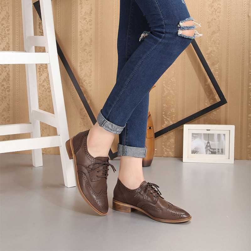 2020 Casual shoes Flat shoes Bullock British style College wind Retro Women's Shoes lady genuine leather Tip Single shoes