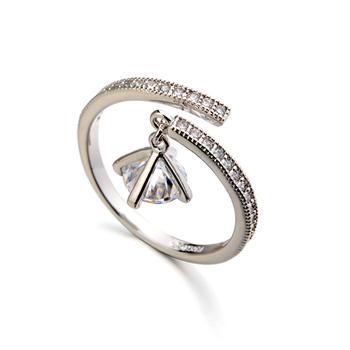 �����Լ������������ ʱ�о���С�ʯ��׹һ�����㿪�ڽ�ָ96735