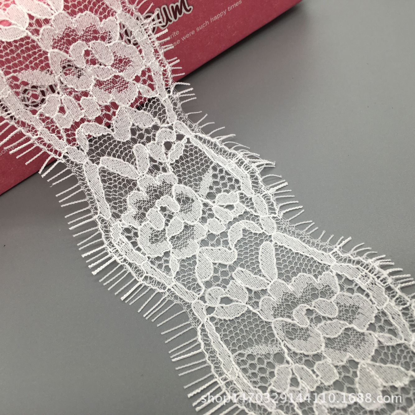 专业生产开发各种新款6cm眼睫毛花边现货批发各种新款欢迎领取