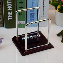 中号方形牛顿撞球摆球 居家装饰摆件 礼品摆件 奇特的工艺小礼品