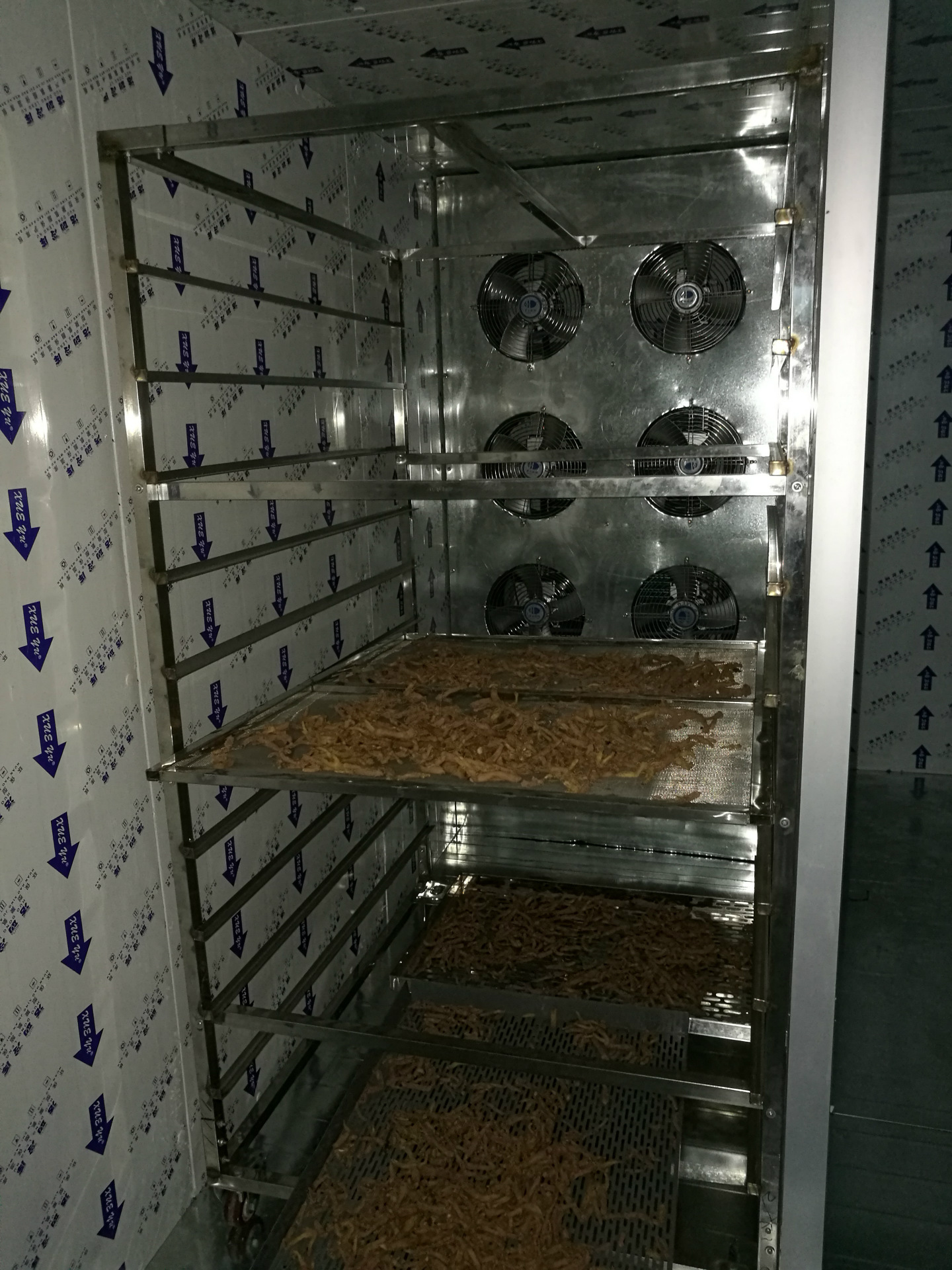 5匹分体多风机库房