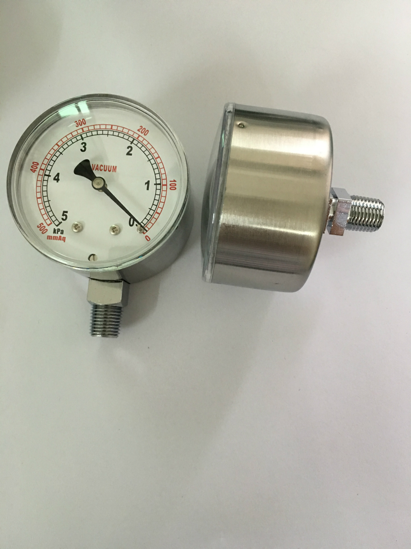 Hasnow2.5"轴向附脚架微压表3KPA5KPA10KPA30KPA-30KPA50KPAKLM