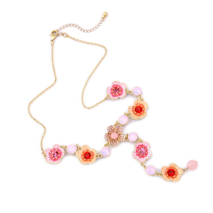 Creative Flower Earrings French Style Small Fresh Temperament Necklace Matching Jewelry Sweater Chain Clavicle Chain display picture 3