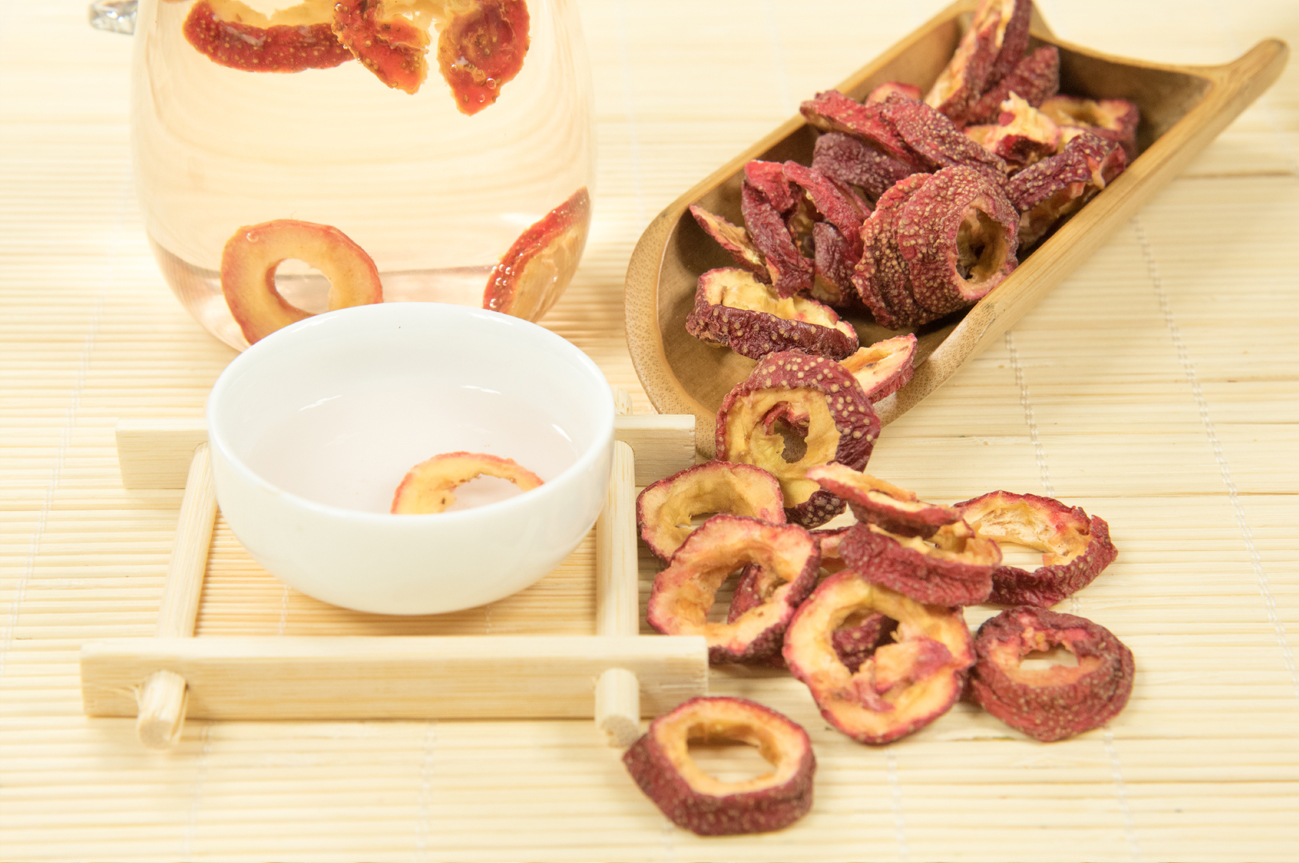 Dried Hawthorn Berries Shan Zha Seedless Slices Natural Fruit for Tea and Culinary Use 500g key features