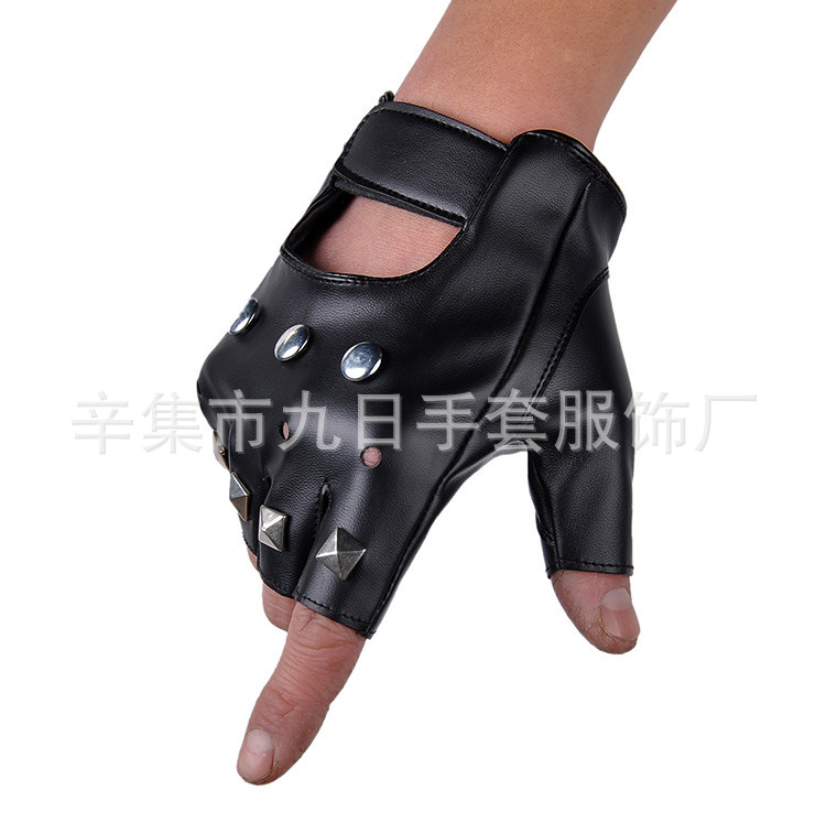 Factory wholesale skull gloves punk hip-hop rivet half finger leather gloves men's open finger performance gloves