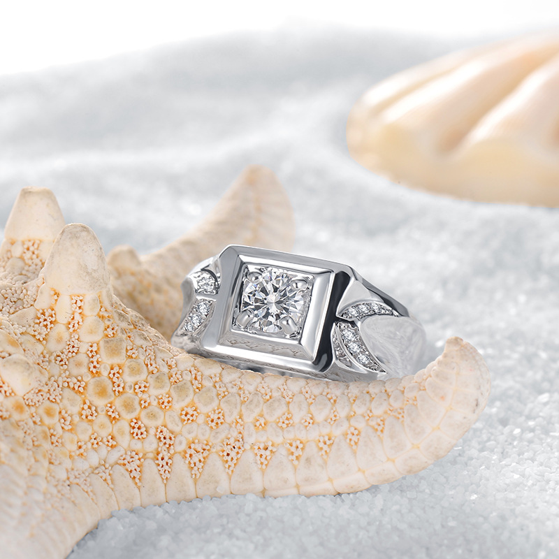 Stylish Men's Ring