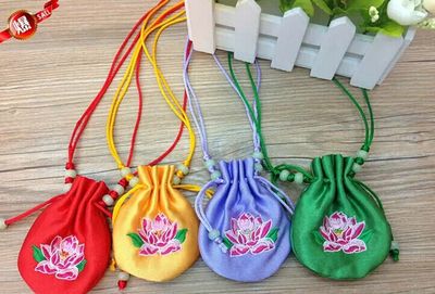 刺绣荷花福袋花包 宝宝挂脖香袋香囊香包空袋子批发|ru