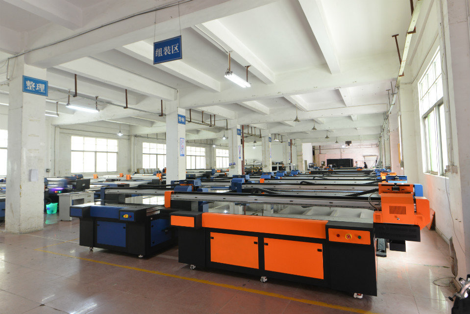 廠房機(jī)器門2